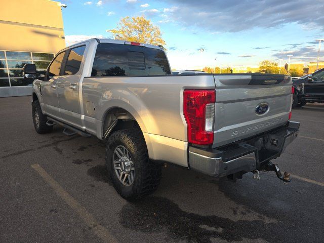 Used 2017 Ford F250 Lariat w/ Lariat Value Package AWD/4WD image 3