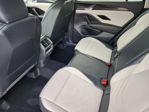 Certified 2026 Volkswagen Tiguan SE AWD/4WD image 25