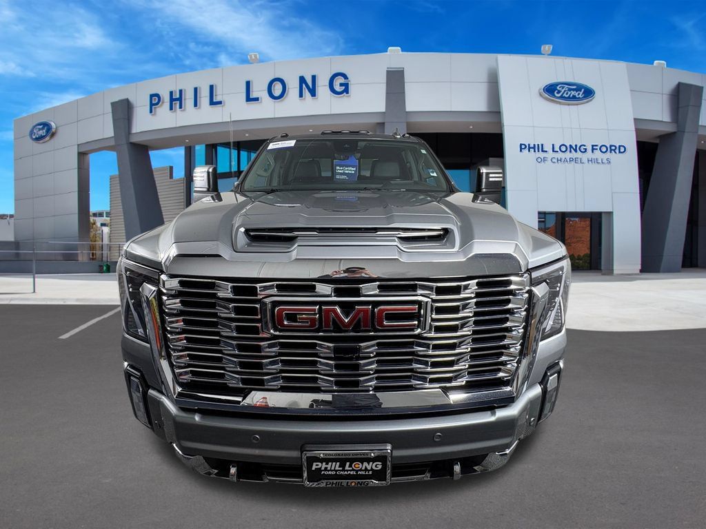 Used 2024 GMC Sierra 3500 Denali w/ Technology Package AWD/4WD image 8