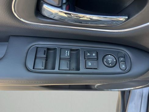 Used 2018 Honda HR-V EX-L image 10