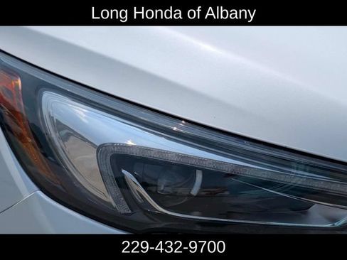 Used 2019 Buick Enclave Avenir w/ Avenir Technology Package FWD image 4