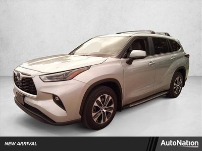Used 2024 Toyota Highlander XLE