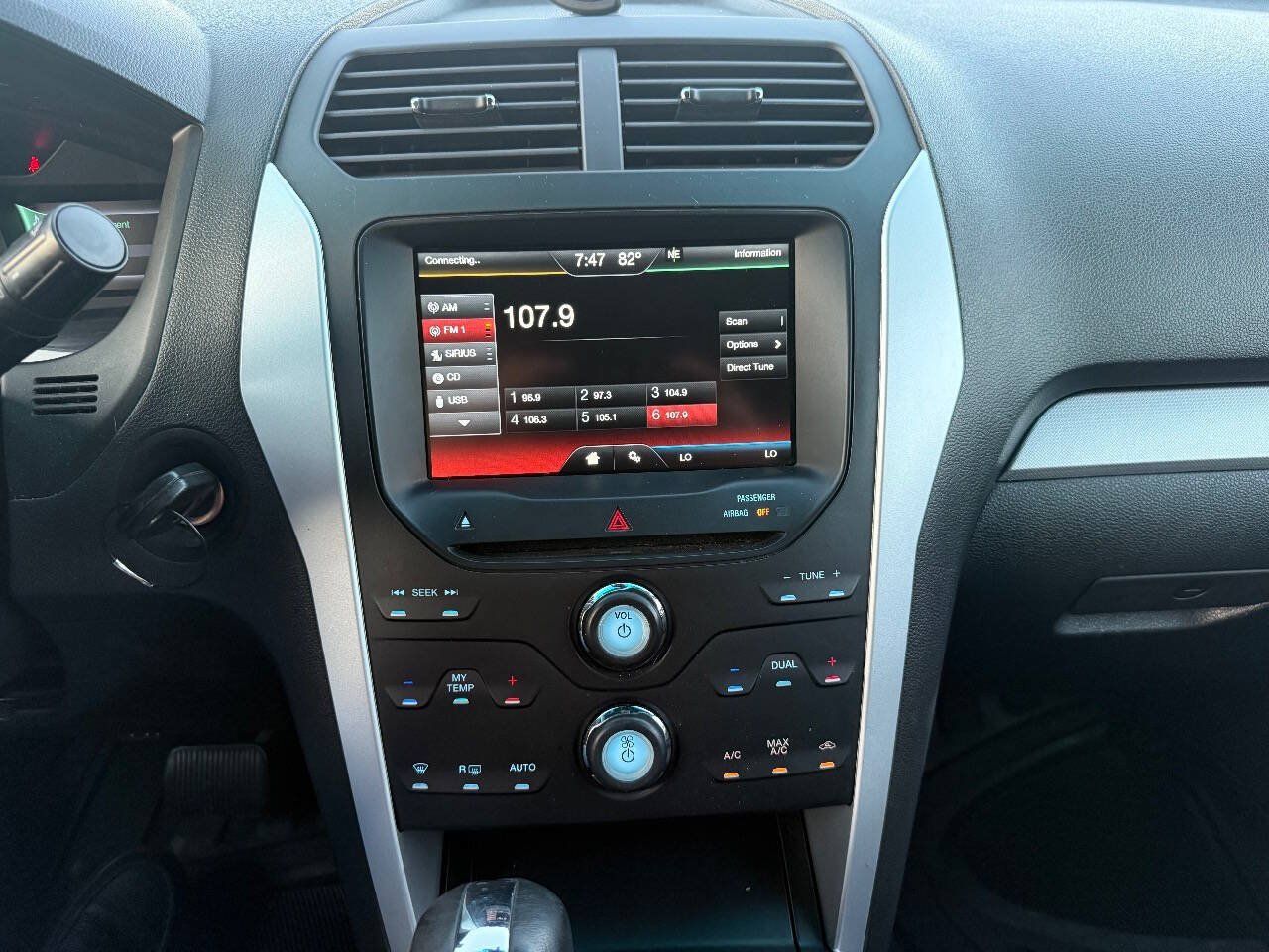Used 2012 Ford Explorer XLT AWD/4WD image 19