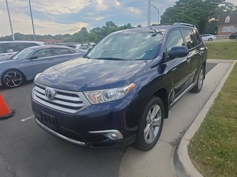 Used 2012 Toyota Highlander Limited w/ Tow Pkg AWD/4WD image 1