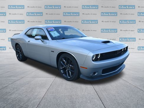 Used 2023 Dodge Challenger R/T w/ Plus Package image 3