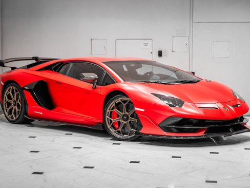Used 2021 Lamborghini Aventador SVJ AWD/4WD image 1