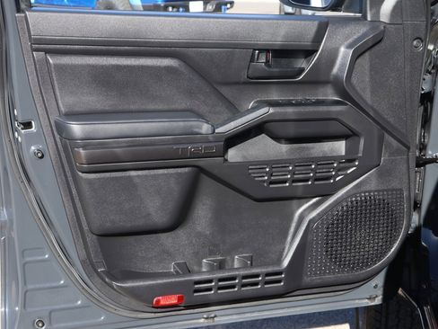 Used 2025 Toyota Tacoma PreRunner w/ TRD Prerunner Upgrade Package image 10