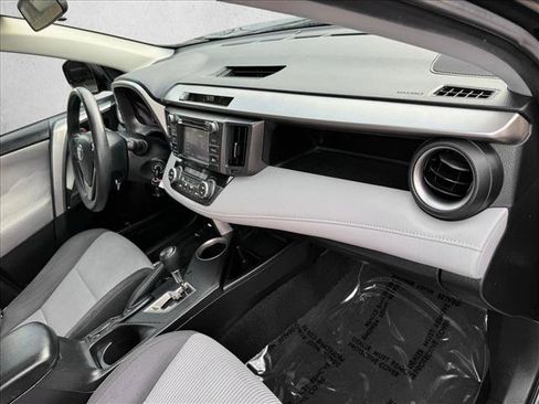 Used 2014 Toyota RAV4 XLE AWD/4WD image 20