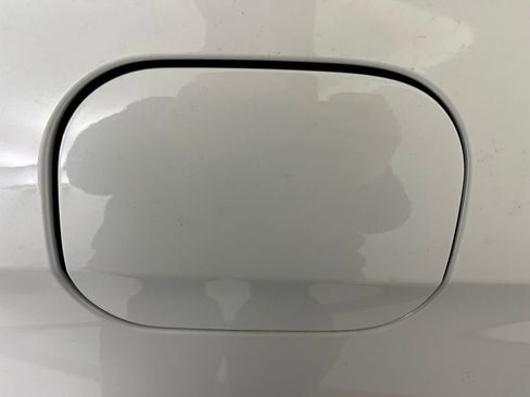 Used 2015 Hyundai Genesis 3.8 w/ Option Group 02 image 18