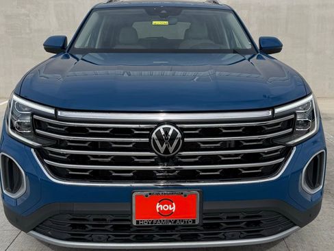 Certified 2025 Volkswagen Atlas SEL image 2