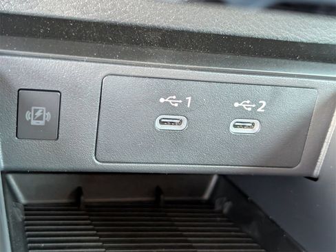 New 2026 Nissan Kicks SR image 15