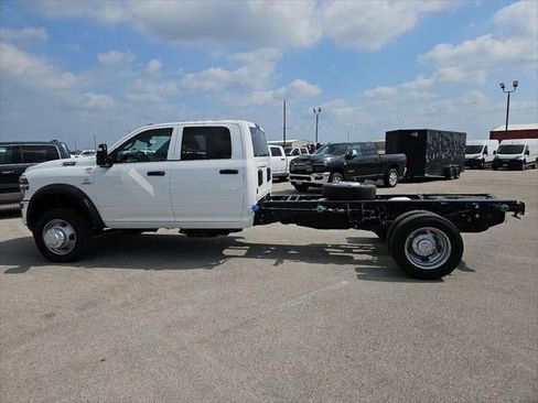 New 2026 RAM 5500 Tradesman AWD/4WD image 33