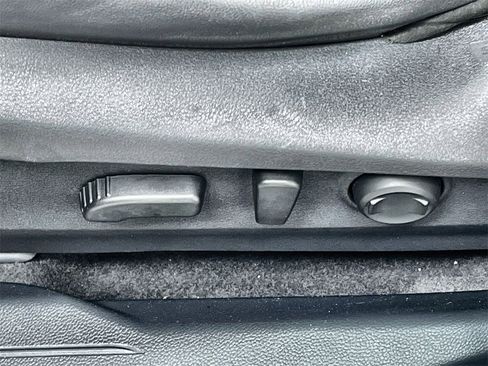 Used 2020 Subaru Legacy Limited image 13