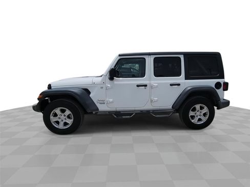Used 2018 Jeep Wrangler Unlimited Sport S AWD/4WD image 5
