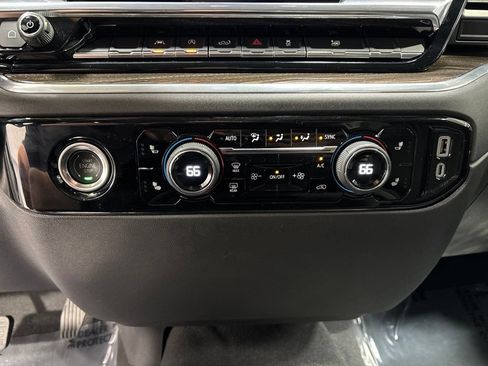 Used 2024 Chevrolet Silverado 1500 LT AWD/4WD image 23