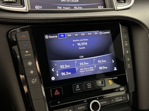 Used 2019 INFINITI QX50 Luxe AWD/4WD image 18