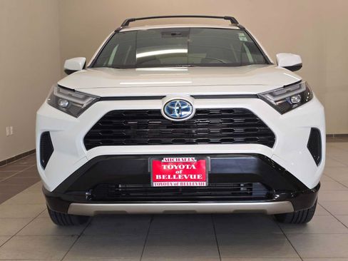 Certified 2024 Toyota RAV4 SE w/ Convenience Package AWD/4WD image 6