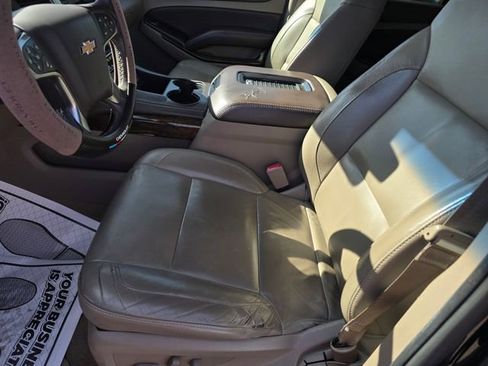 Used 2016 Chevrolet Tahoe LT w/ Luxury Package RWD image 17