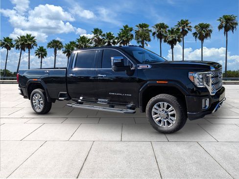 Used 2022 GMC Sierra 2500 Denali w/ Denali Ultimate Package image 2