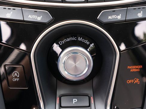 Certified 2025 Acura RDX SH-AWD w/ Technology Package image 37