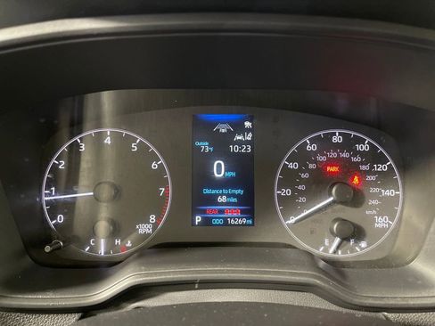 Certified 2025 Toyota Corolla LE image 18