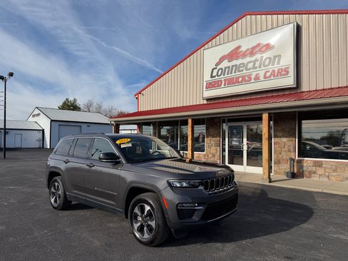 Used 2024 Jeep Grand Cherokee Limited 4xe image 1