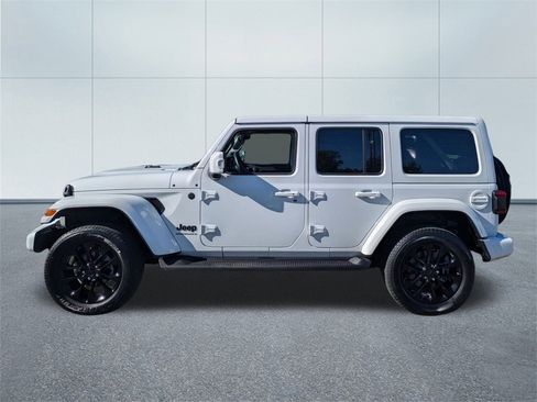 Used 2023 Jeep Wrangler Altitude image 6