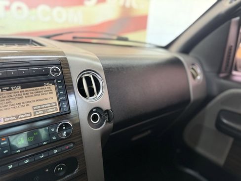 Used 2008 Lincoln Mark LT 4x4 image 30