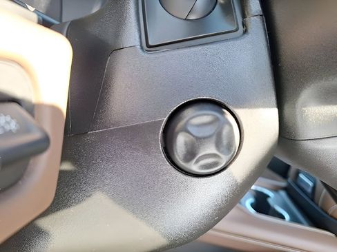 Used 2024 Chevrolet Tahoe High Country image 37