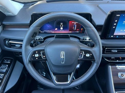 Used 2026 Lincoln Aviator Reserve AWD/4WD image 29
