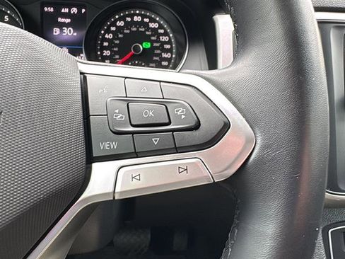 Used 2020 Volkswagen Atlas Cross Sport SE image 19