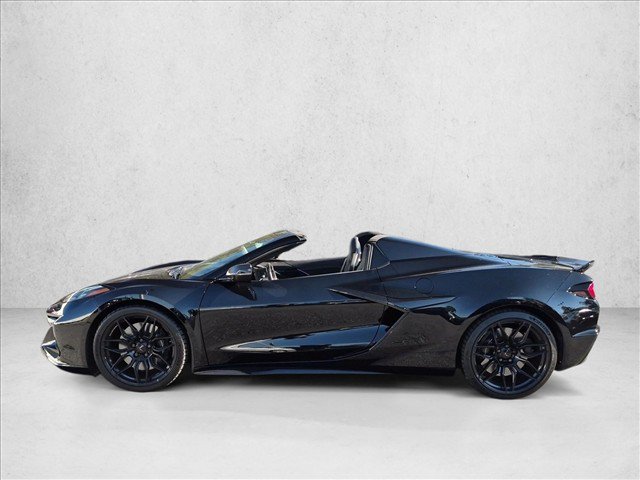 Used 2024 Chevrolet Corvette Z06 RWD image 8