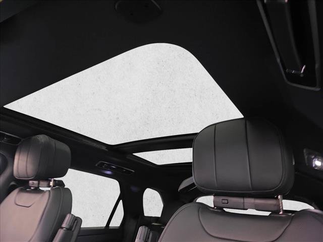 New 2027 Land Rover Range Rover Sport SE AWD/4WD image 30