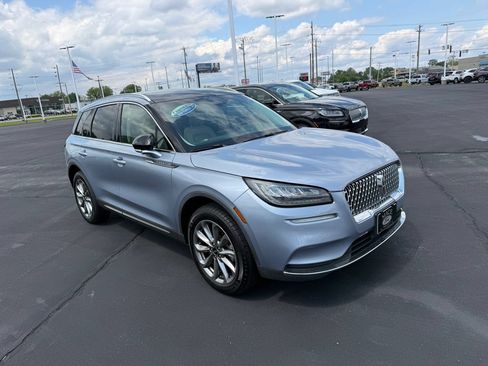Used 2022 Lincoln Corsair AWD w/ Premium Package image 3