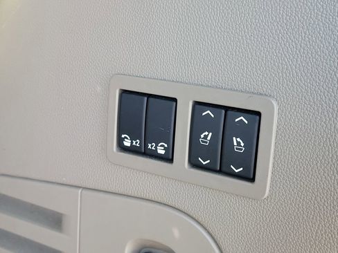 Used 2017 Chevrolet Tahoe Premier image 9