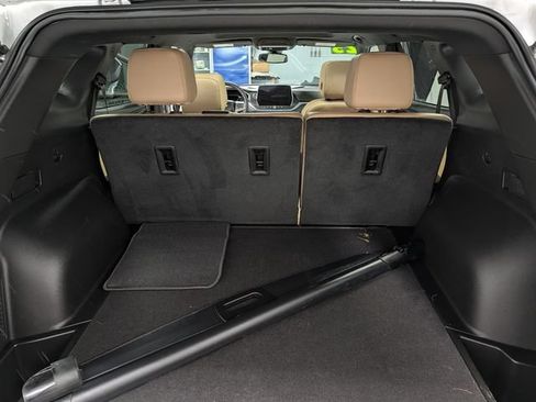 Certified 2023 Chevrolet Blazer Premier w/ Enhanced Convenience Package AWD/4WD image 16