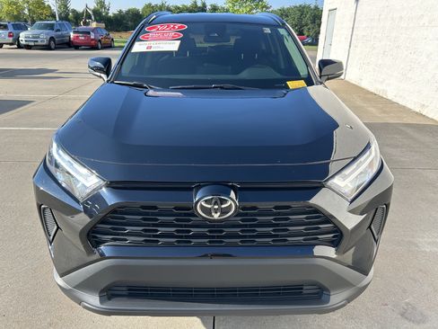 Certified 2025 Toyota RAV4 XLE AWD/4WD image 2