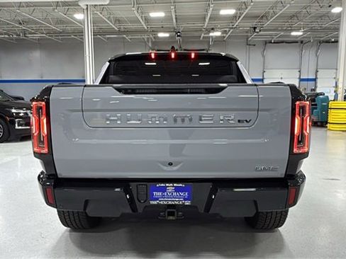 Used 2025 GMC Hummer EV 2X image 5