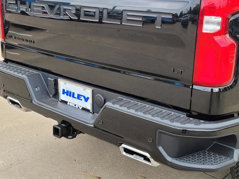 New 2026 Chevrolet Silverado 1500 LT Trail Boss w/ LT Trail Boss Premium Package AWD/4WD image 4