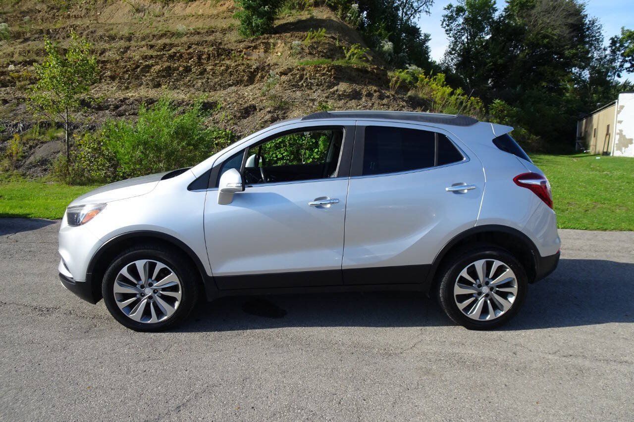 Used 2017 Buick Encore Preferred AWD/4WD image 1