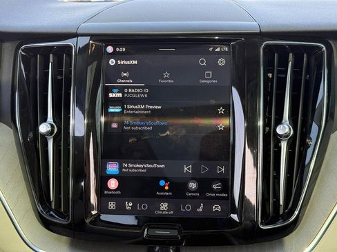 Used 2024 Volvo XC60 B5 Plus w/ Protection Package Premier image 14