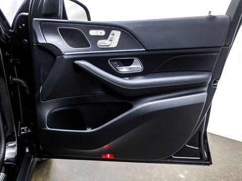 Certified 2025 Mercedes-Benz GLE 450e 4MATIC image 26