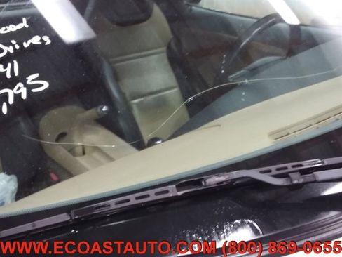 Used 2007 Pontiac Solstice Convertible w/ Premium Package image 16