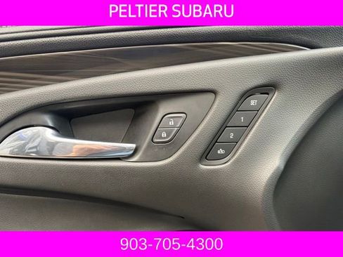 Used 2019 Buick Envision Essence image 8