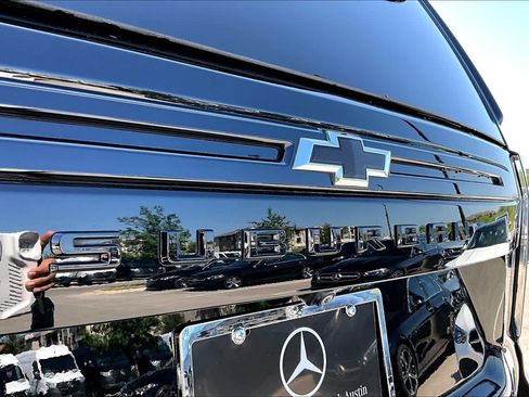 Used 2024 Chevrolet Suburban RST w/ Max Trailering Package RWD image 30