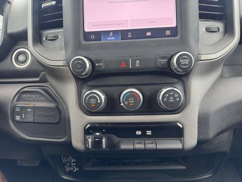 Used 2024 RAM 3500 Tradesman w/ Chrome Appearance Group AWD/4WD image 14