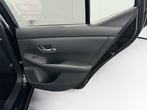 Used 2023 Nissan Sentra SV FWD image 30