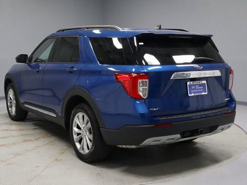 Used 2023 Ford Explorer XLT w/ Equipment Group 202A AWD/4WD image 10
