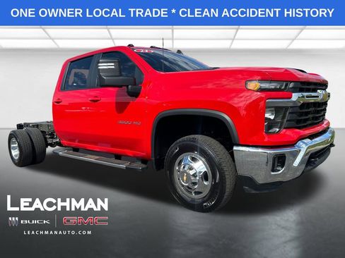 Used 2024 Chevrolet Silverado 3500 LT w/ Convenience Package image 1