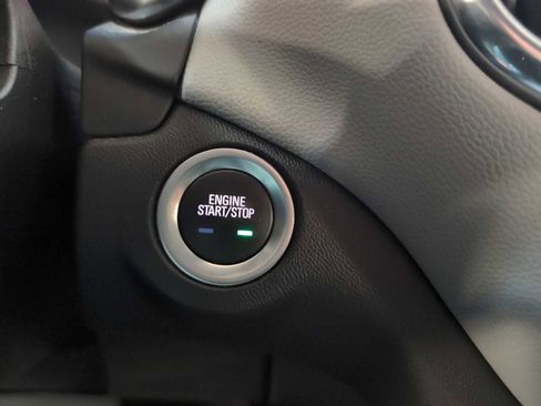 Used 2022 Chevrolet Equinox LT image 17